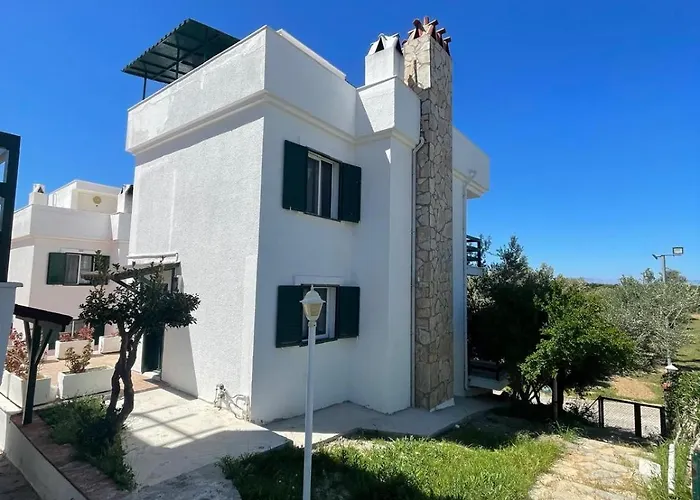 Villa Pleasent Sunset In Cesme-site Soley 17